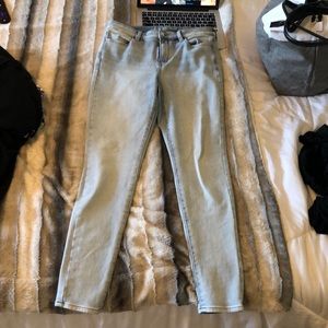 light wash jeans